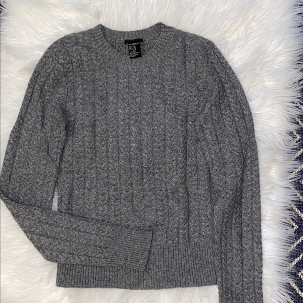 Theory gray cashmere sweater